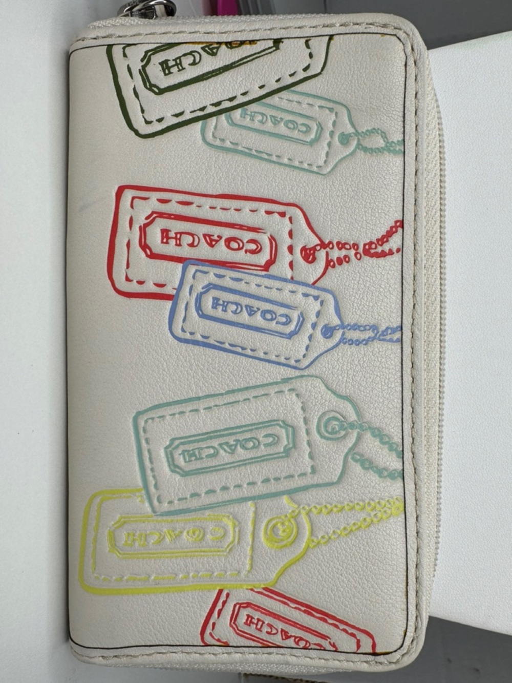 Coach White Leather Multicolor Y2K Hangtag Wallet - Picture 5 of 15